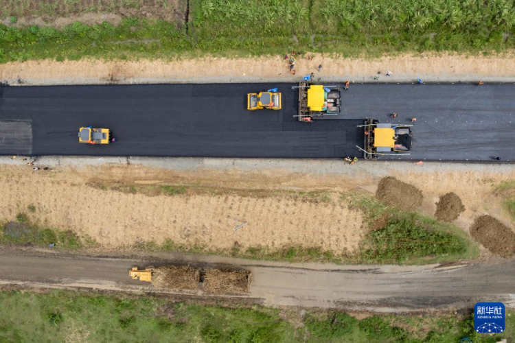 在肯尼亚，有条“蔗糖之路”