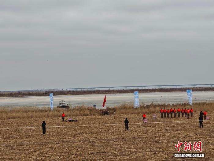 “黄河安澜·2026”防凌演练在内蒙古举行