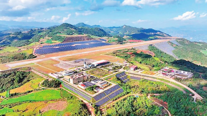 沧源佤山机场光伏电站项目。 通讯员 秦应昌 摄