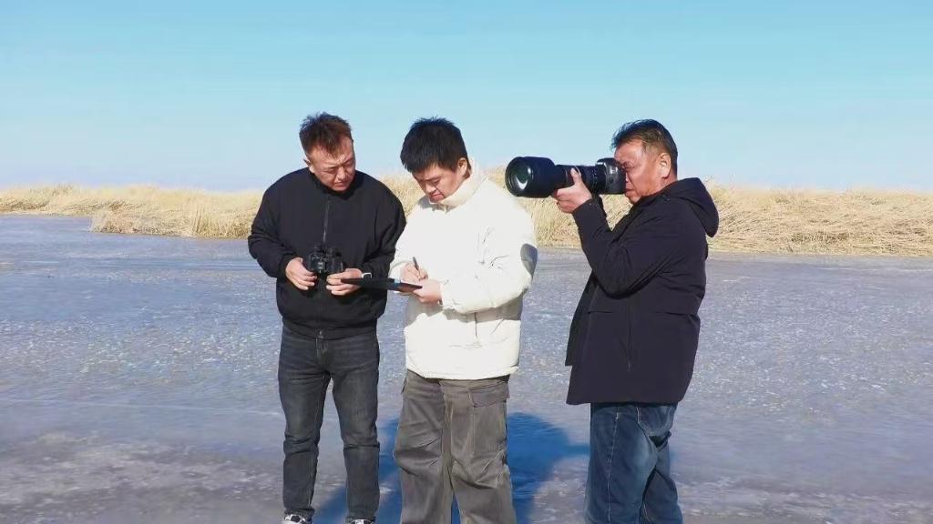 新春走基层｜居延海畔护鸟人 春节巡护守春来
