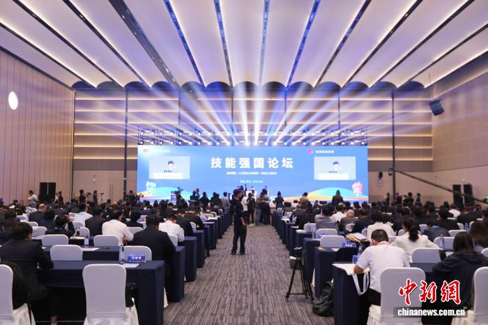 全国410家职业技能培训机构在河南共倡“技能照亮前程”