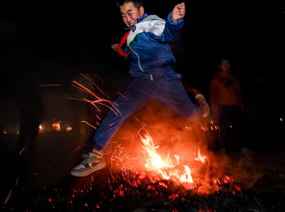 正月二十三 家家户户来燎疳