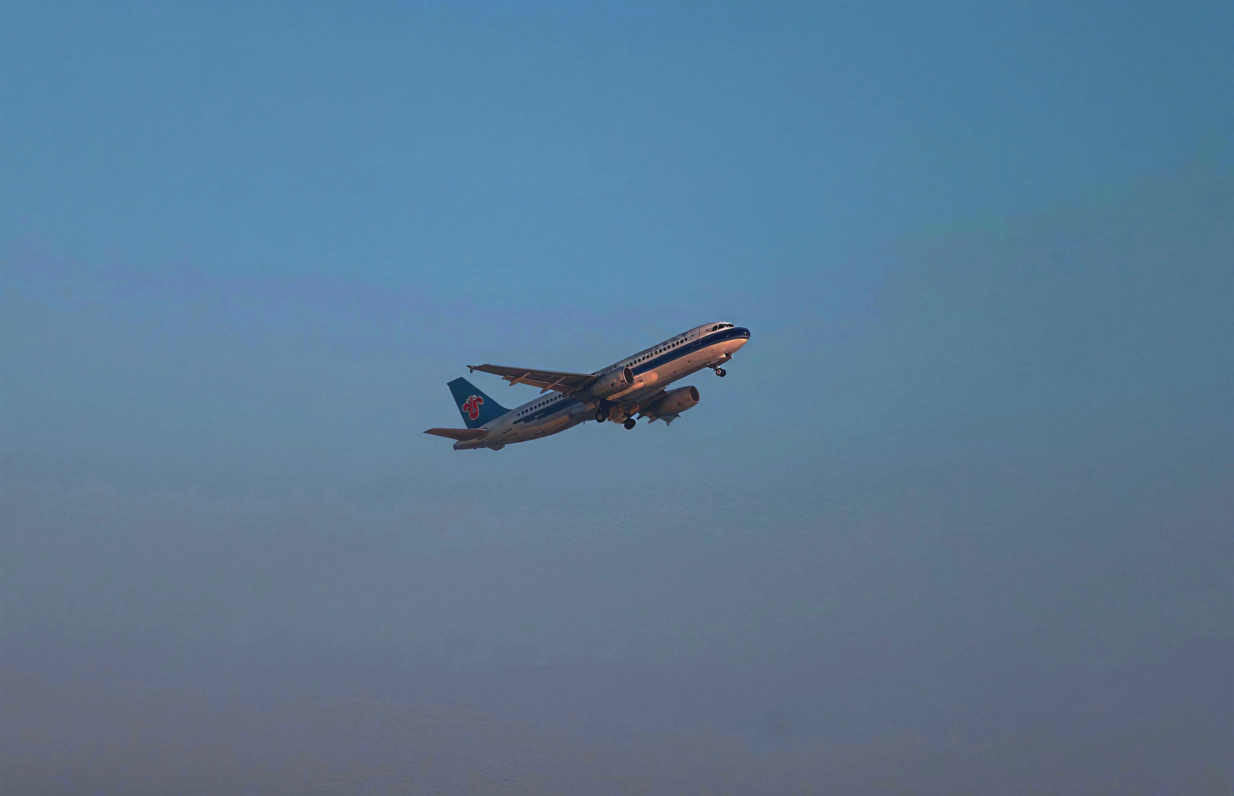 漠河极光来了！南航再增6班哈尔滨-漠河往返航班 助游客寻北、赏美景