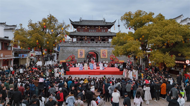 宋韵润古城 江湖启新程——2026婺州古城马年春节系列活动圆满落幕