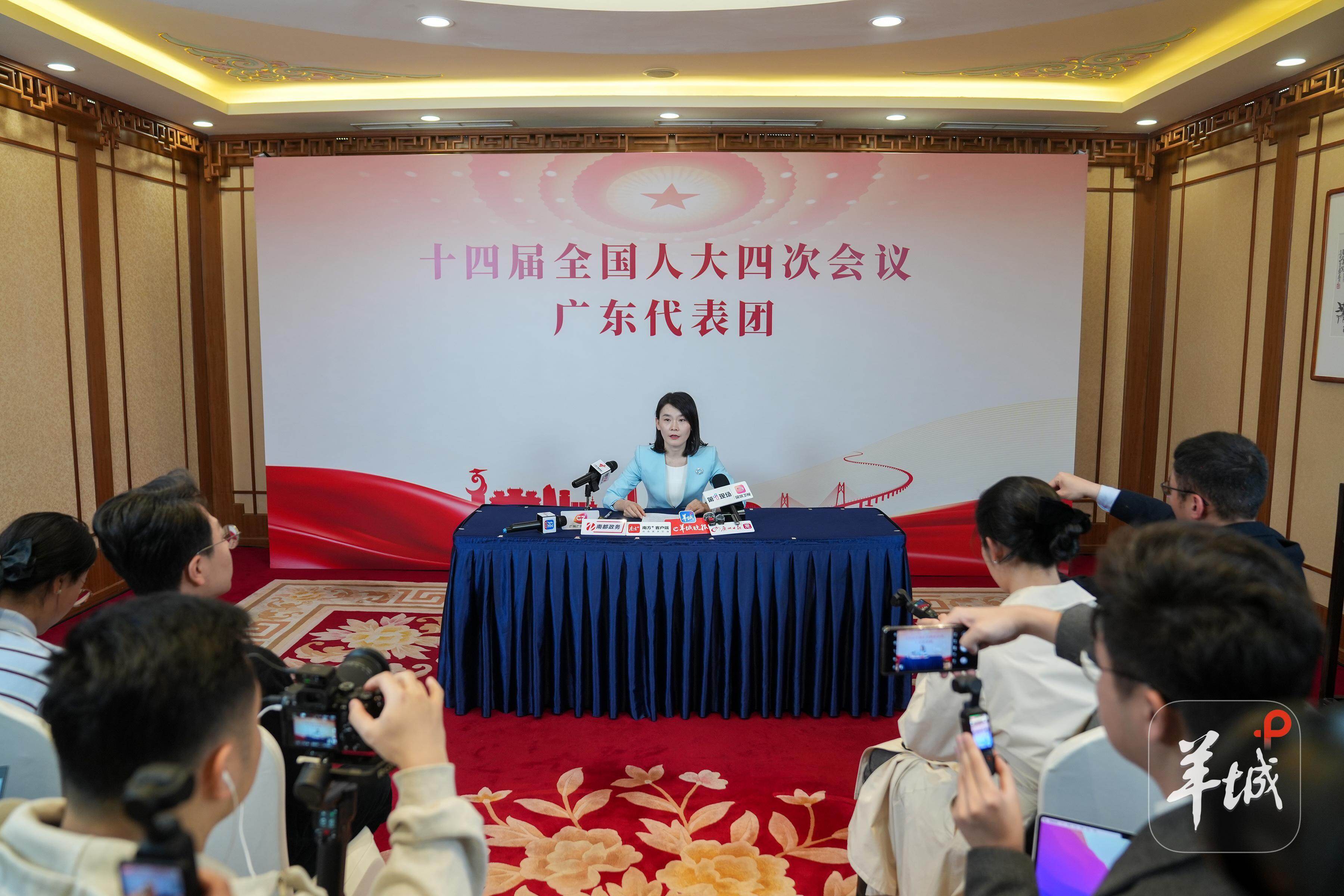 广东代表团165名代表报到完毕，代表拟提出议案11件、建议317件