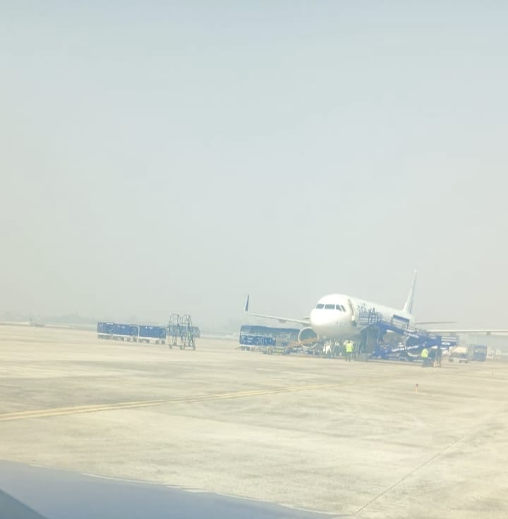 因为一张“有炸弹”的纸条，客机紧急降落！