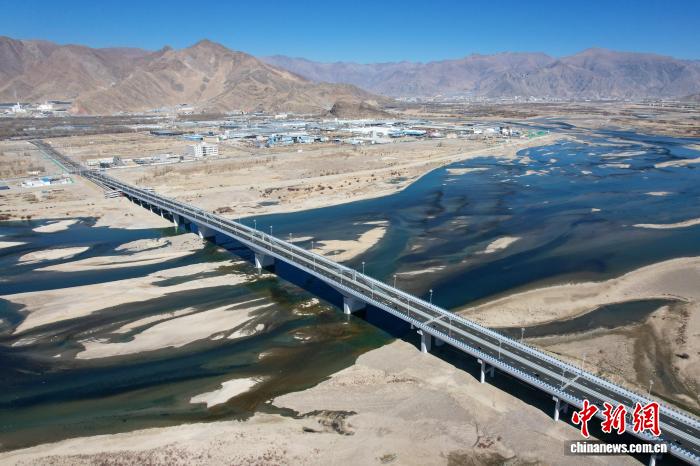 拉萨聂当特大桥通车 城区跨拉萨河桥梁达10座