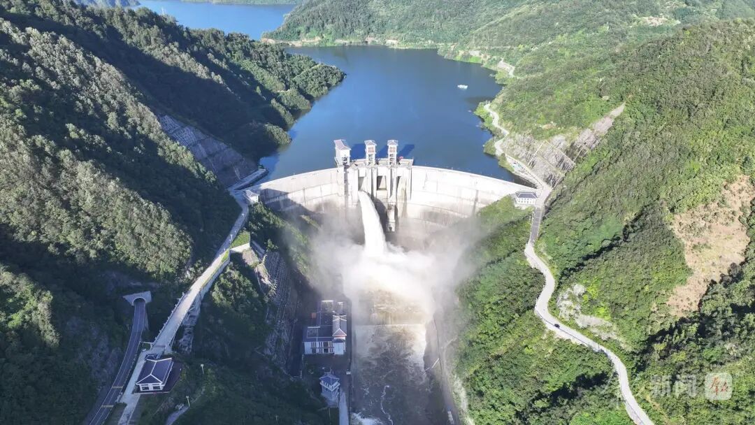 用细心“呵护”大坝 秦岭深处守库人