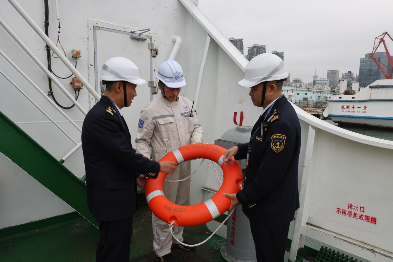 春运首日琼州海峡过海旅客近10万人次 同比增长50.7%