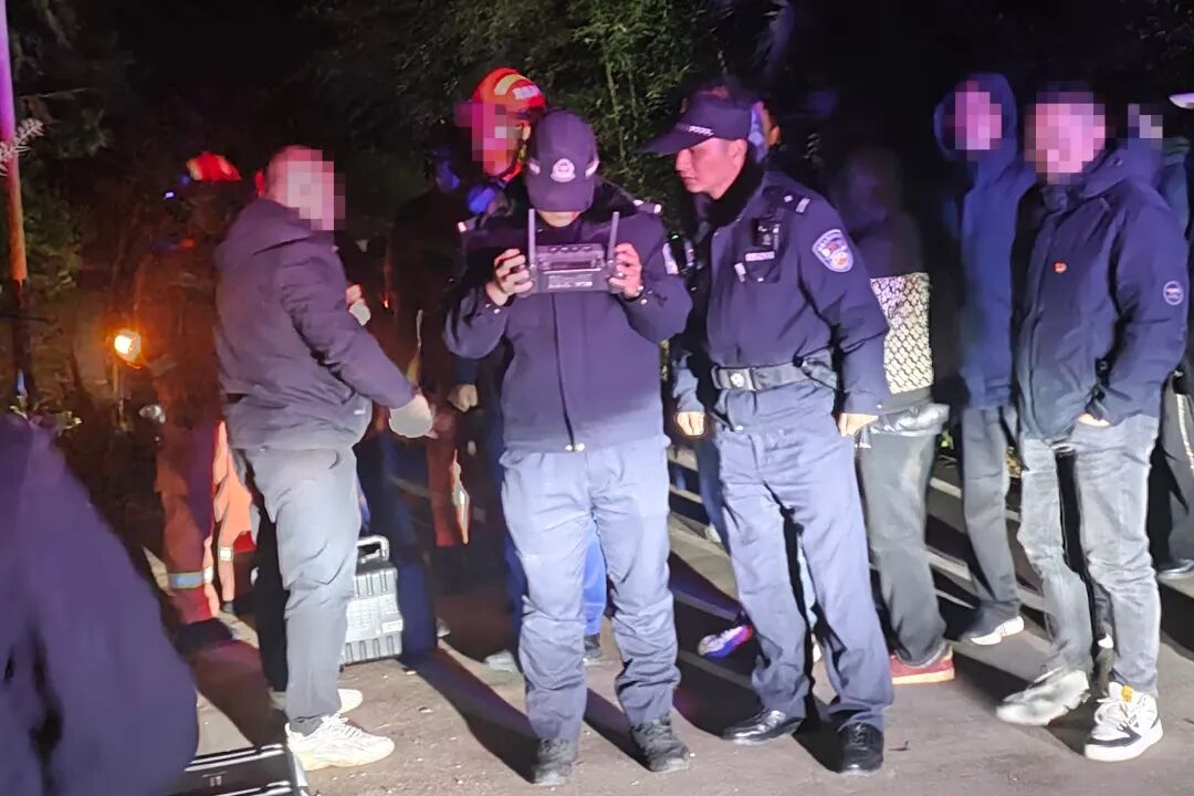 湘乡：无人机“天眼”巡寒夜 八旬老人归途暖