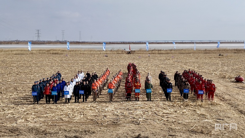 内蒙古举行黄河防凌综合演练