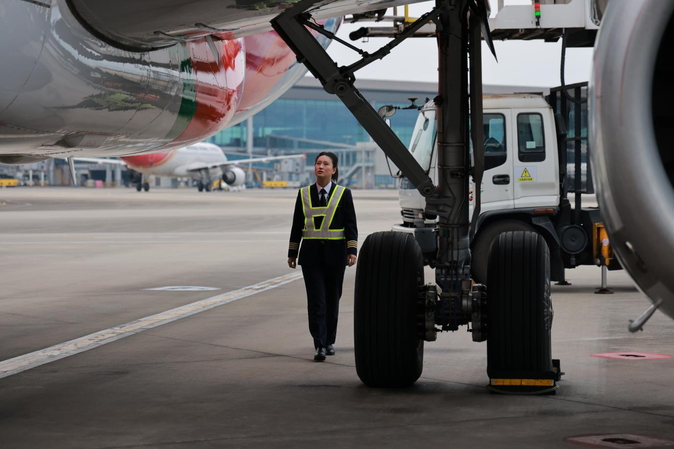 渝地芳华 她力绽放｜从空乘到机长 杜倩：以温柔力量逐梦蓝天