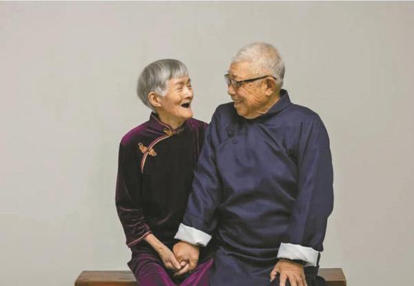 以捐献之名照亮他人前路 这对八旬夫妻用最后的善举“延续”生命