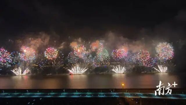 南方+ 余丹 拍摄