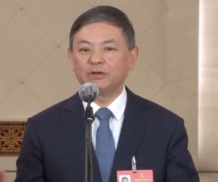 部长通道｜生态环境部部长黄润秋：环境违法案件5年下降68%